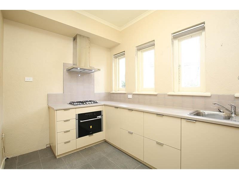 2a Sea View Street, Caulfield VIC 3162