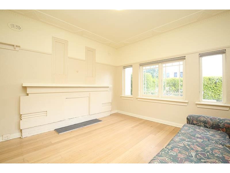 2a Sea View Street, Caulfield VIC 3162