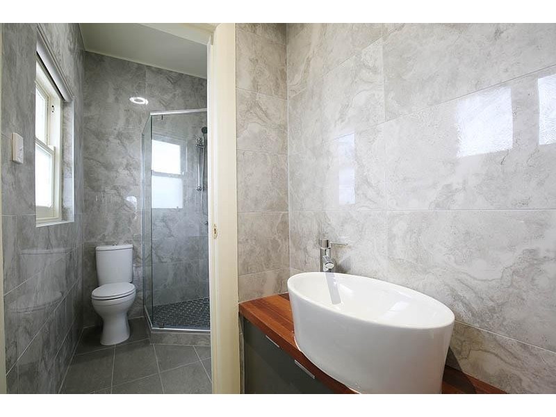 2a Sea View Street, Caulfield VIC 3162