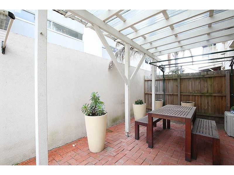 2a Sea View Street, Caulfield VIC 3162