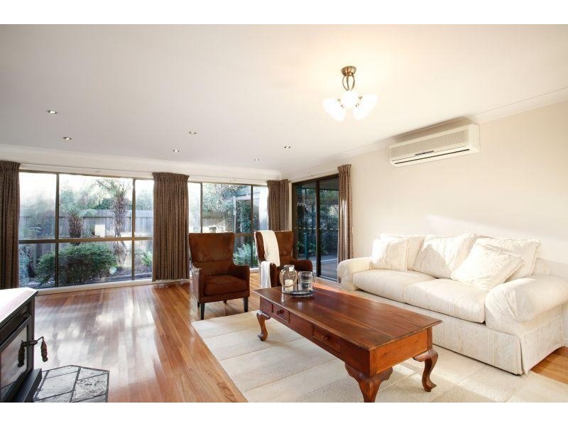 15 Verina Way, Lilydale VIC 3140