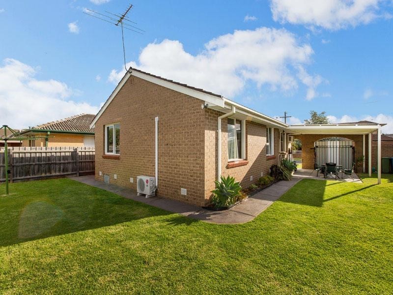 23 Hedgeley Road, Keysborough VIC 3173