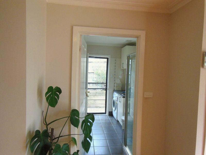 8 Walnut Drive, Kilsyth VIC 3137