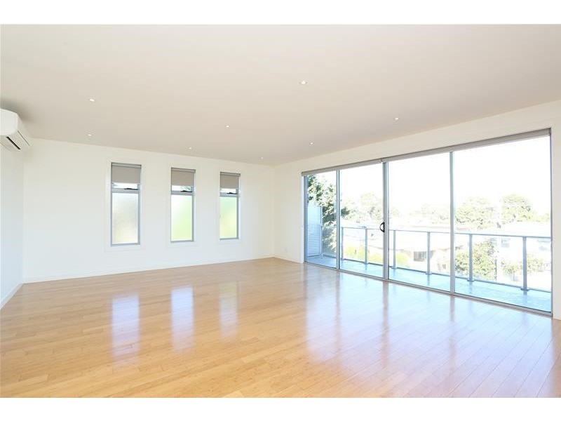 201/135 Lower Dandenong Road, Mentone VIC 3194