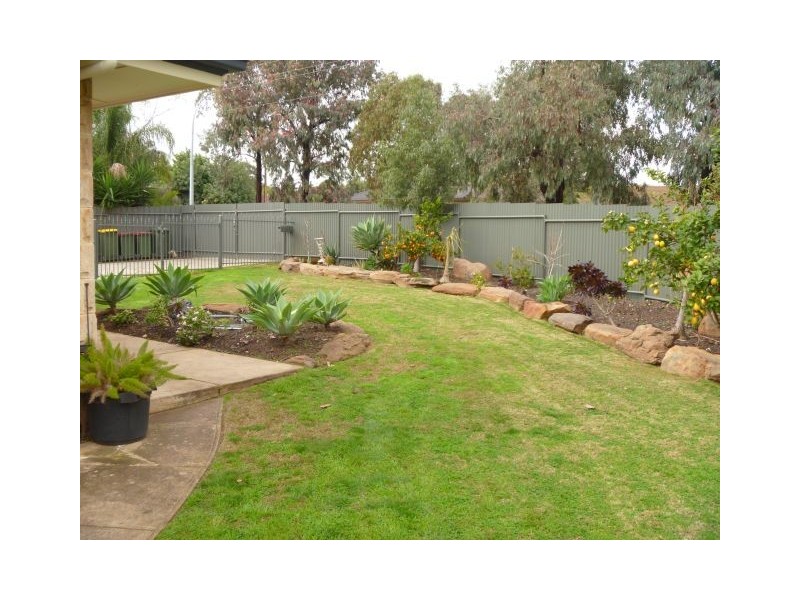 414 Bridge Road, Para Hills West SA 5096