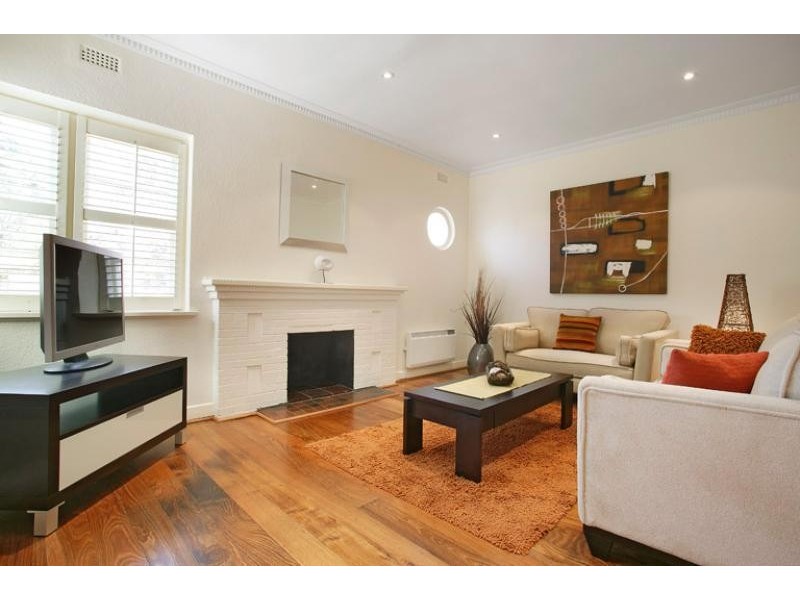 7 Collington Avenue, Brighton VIC 3186