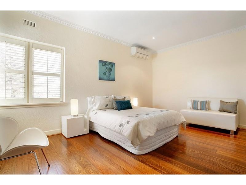 7 Collington Avenue, Brighton VIC 3186