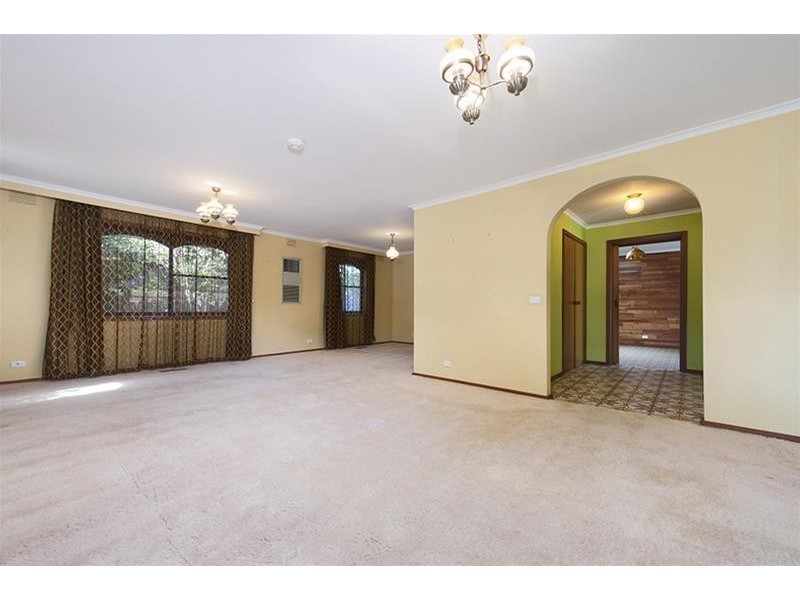 4 Ormiston Street, Mount Waverley VIC 3149
