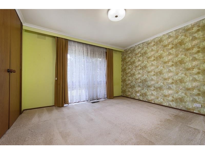 4 Ormiston Street, Mount Waverley VIC 3149