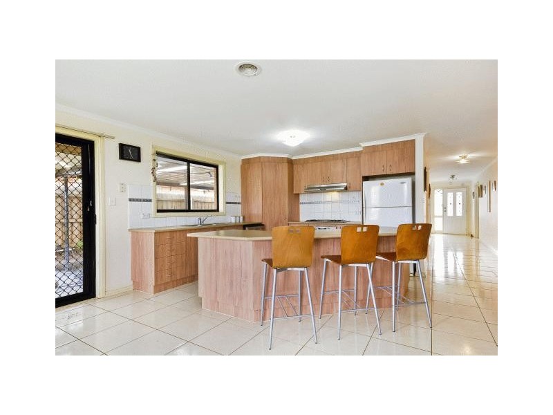 2 Merrijig Court, Kurunjang VIC 3337