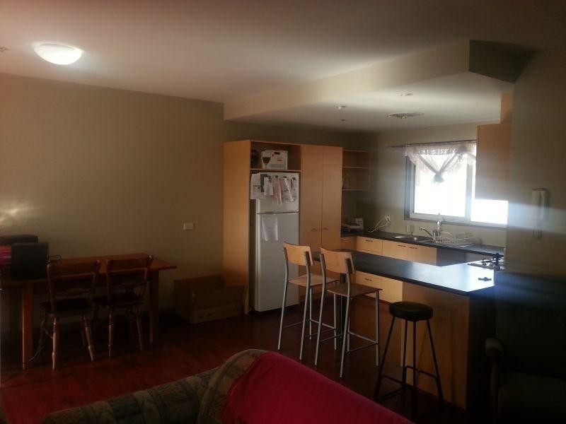 28/1 Gatehouse  Drive, North Melbourne VIC 3051