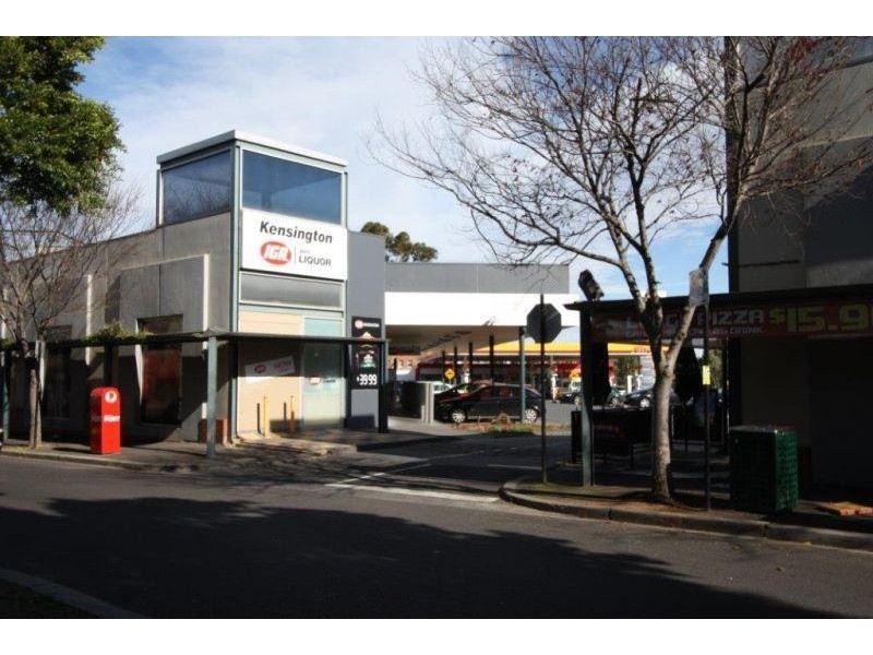 28/1 Gatehouse  Drive, North Melbourne VIC 3051