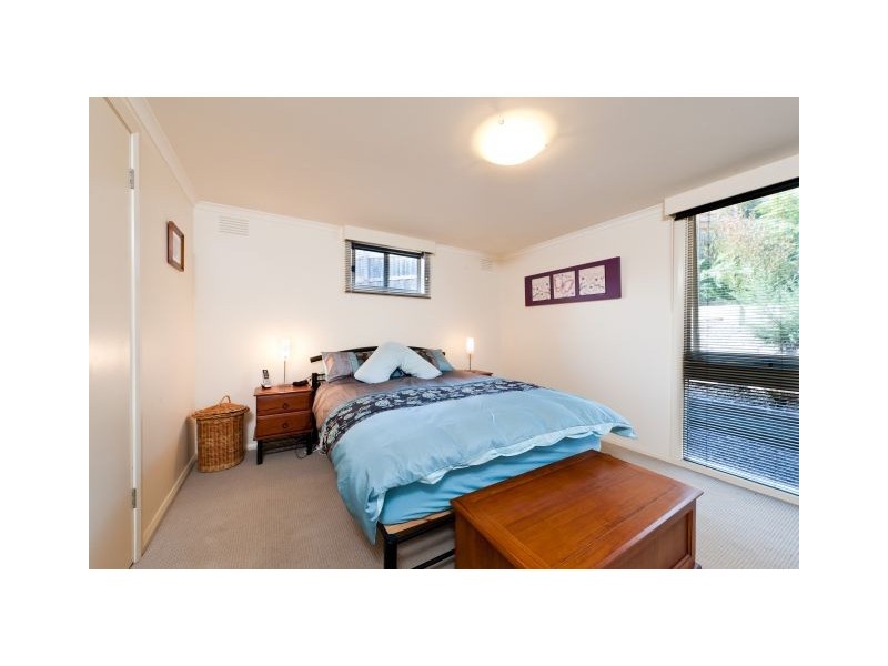 16 Walnut Drive, Kilsyth VIC 3137