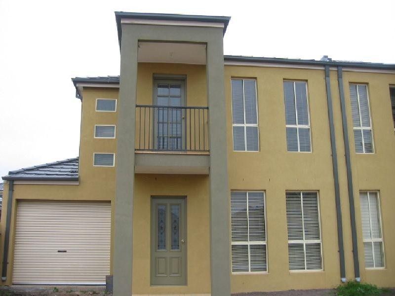 5/6 Lorraine Court, Hillside VIC 3037