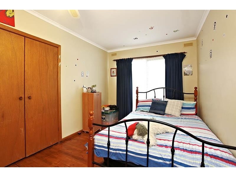 27 Woodvale Road, Boronia VIC 3155