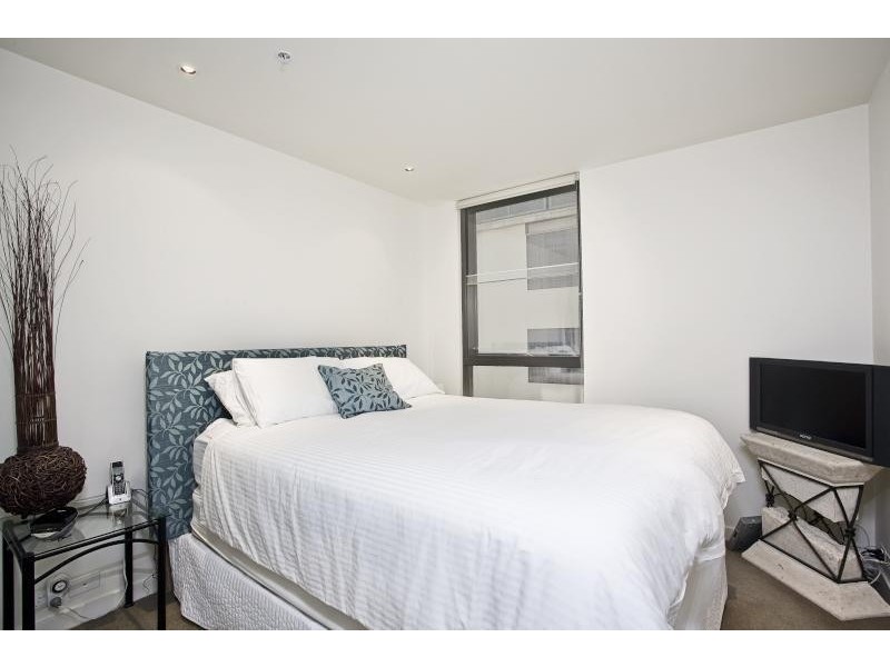 202/55 Queens Road, Melbourne VIC 3000
