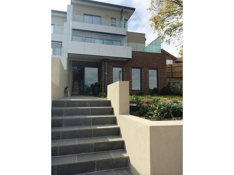 1/2 Grover Street, Pascoe Vale VIC 3044