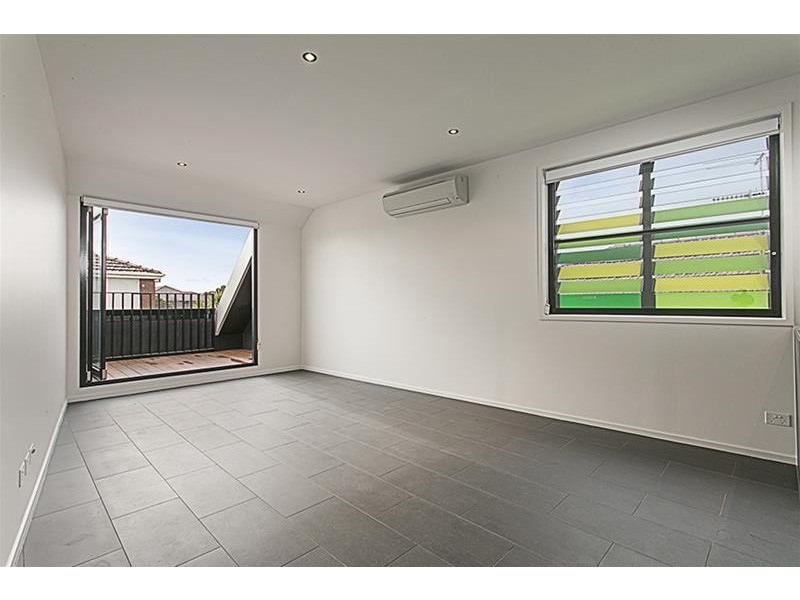 17 Ellesmere  Road, Prahran VIC 3181