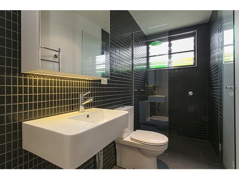 17 Ellesmere  Road, Prahran VIC 3181