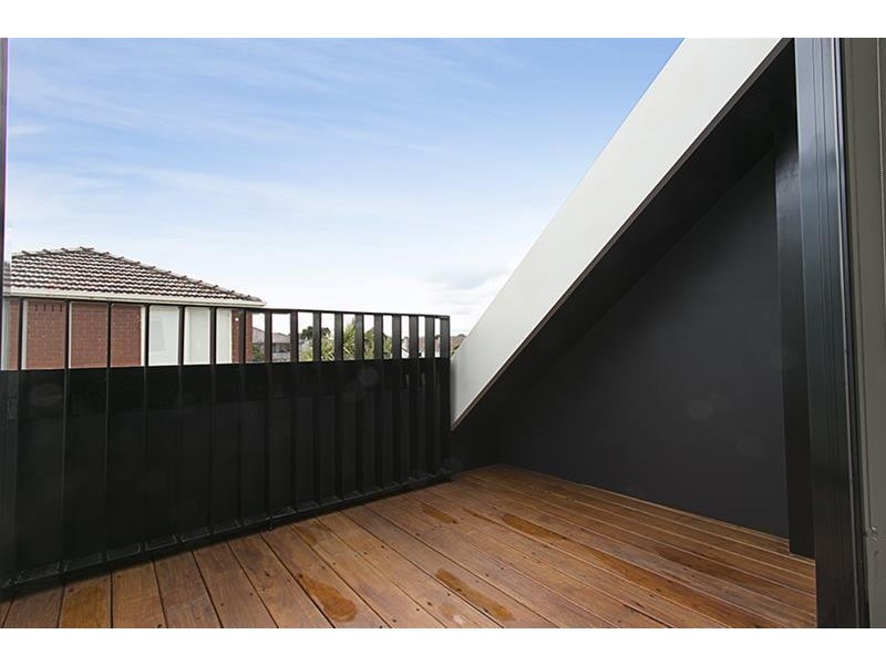 17 Ellesmere  Road, Prahran VIC 3181