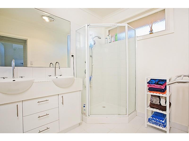 1/77 Wetherby Road, Doncaster VIC 3108