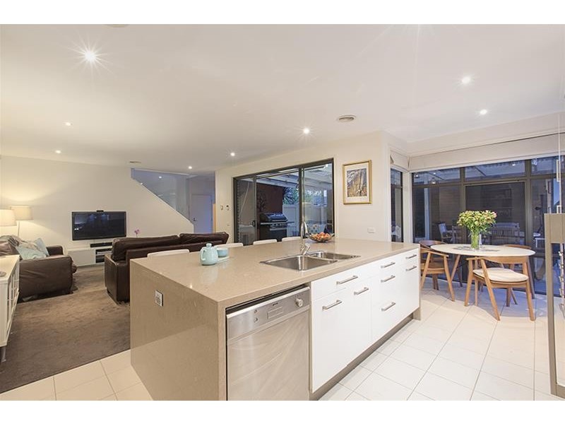 4 Linton  Place, Mulgrave VIC 3170