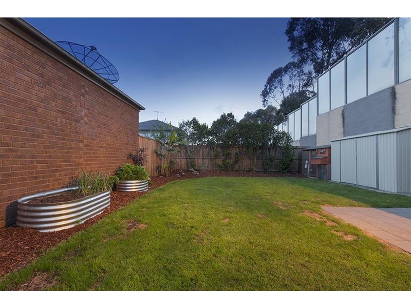 4 Linton  Place, Mulgrave VIC 3170