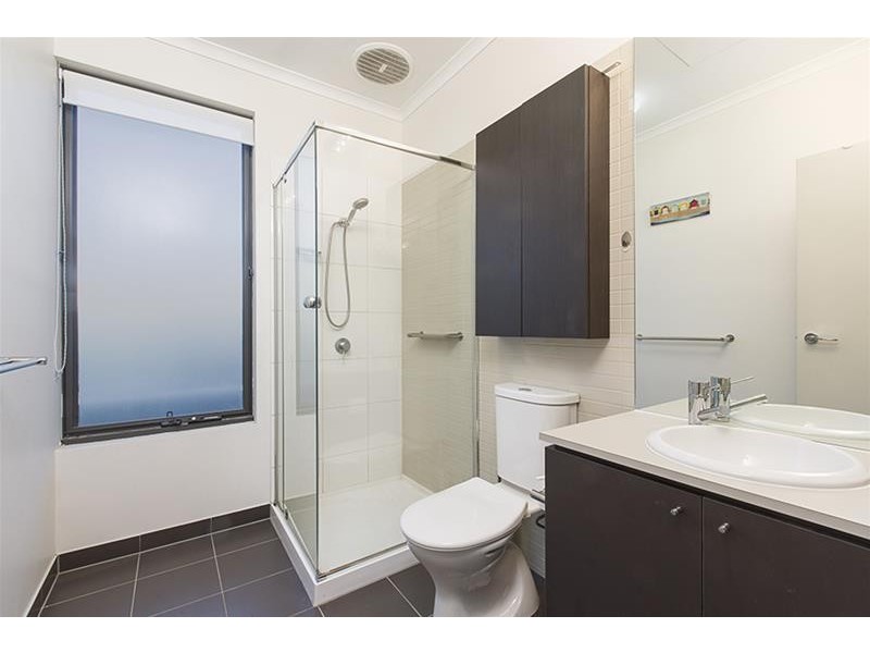 4 Linton  Place, Mulgrave VIC 3170