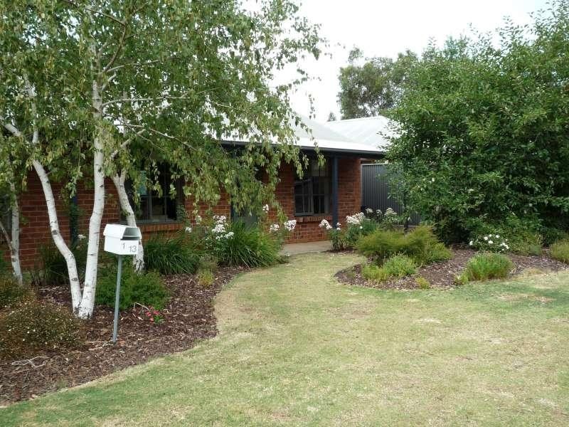 13 Douglas Drive, Mount Barker SA 5251