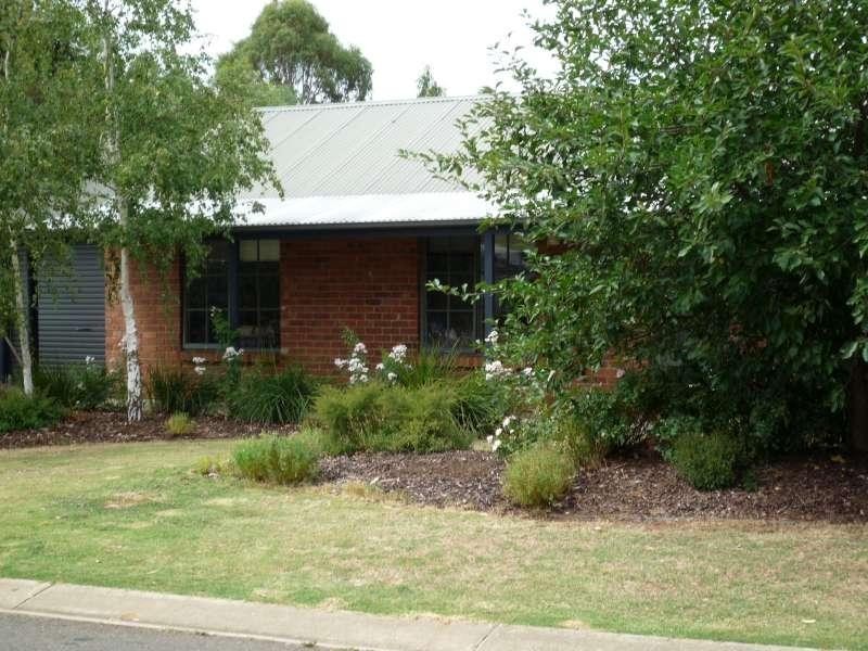 13 Douglas Drive, Mount Barker SA 5251