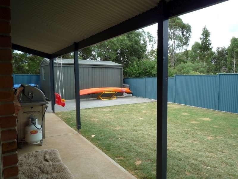 13 Douglas Drive, Mount Barker SA 5251