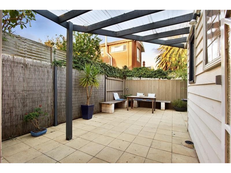32 Empress Road, St Kilda VIC 3182