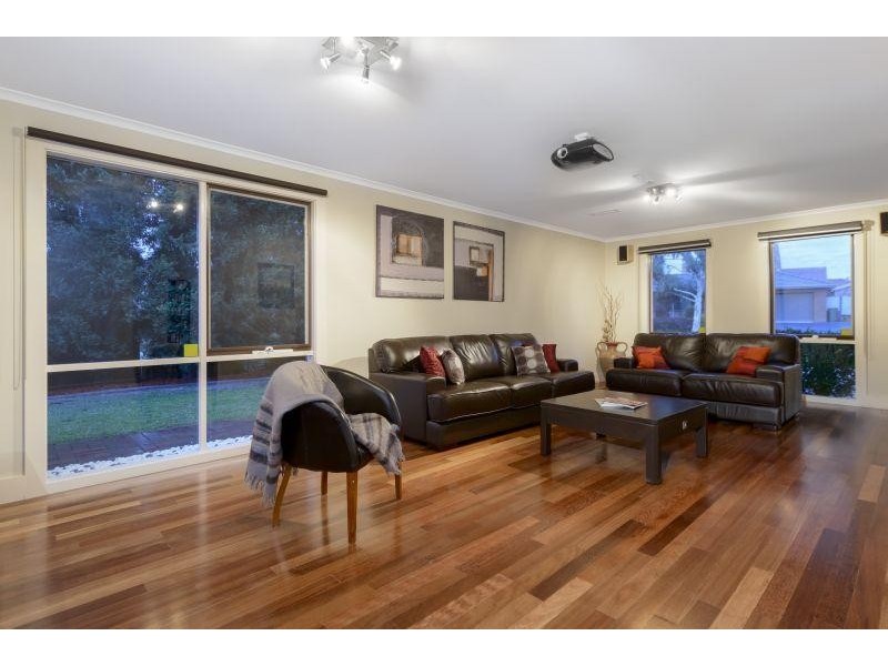 37 Blanton Drive, Mulgrave VIC 3170