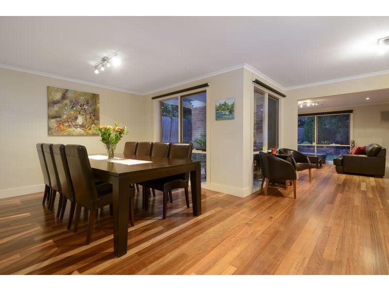 37 Blanton Drive, Mulgrave VIC 3170