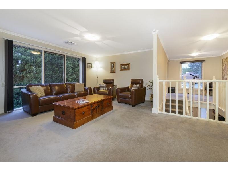 37 Blanton Drive, Mulgrave VIC 3170