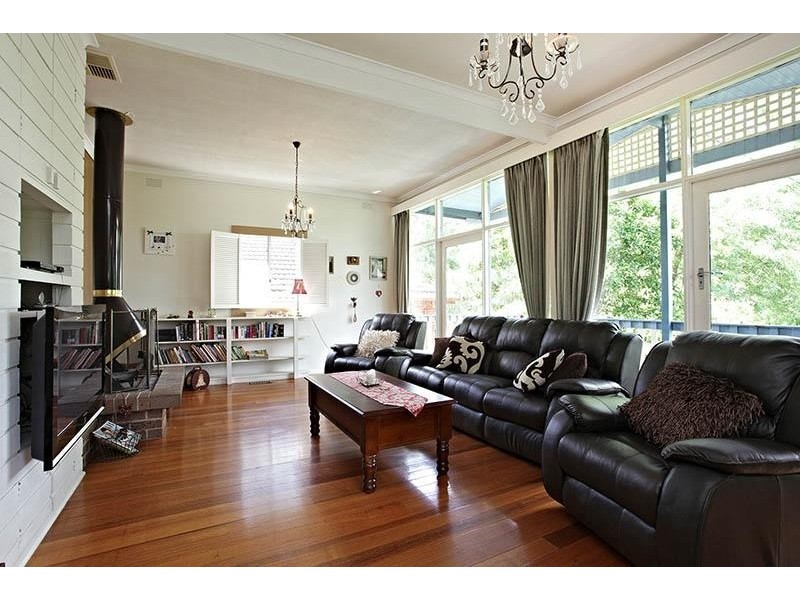 39 Old Belgrave  Road, Upper Ferntree Gully VIC 3156