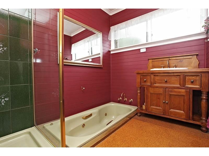 39 Old Belgrave  Road, Upper Ferntree Gully VIC 3156