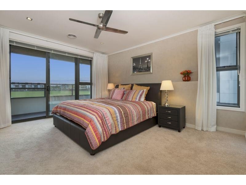 36 Waverley Park Drive, Mulgrave VIC 3170