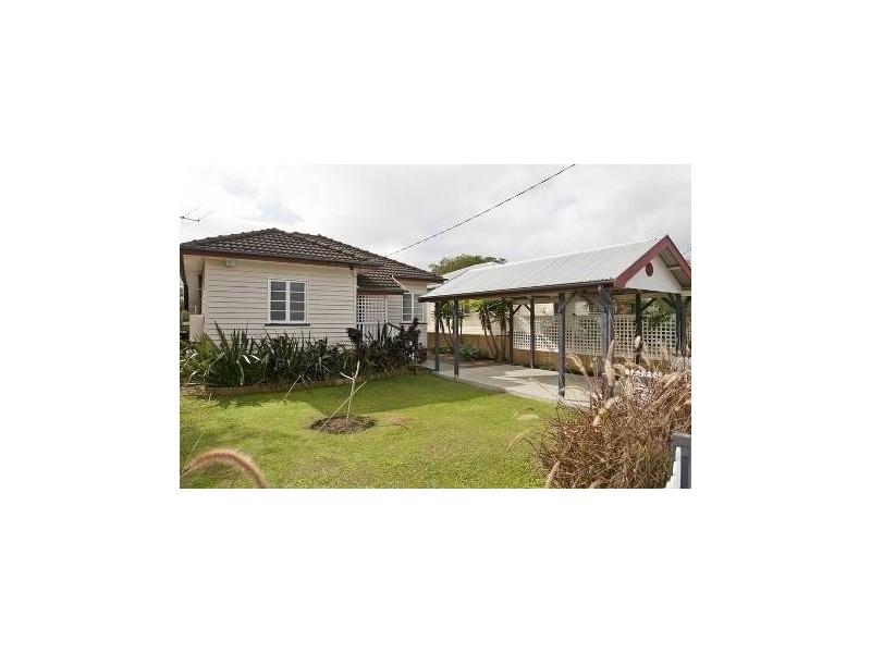 141 Blackwood Road, Manly QLD 4179