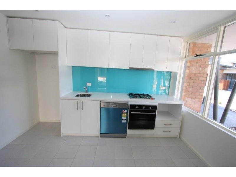 8/1650 Dandenong Road, Oakleigh East VIC 3166