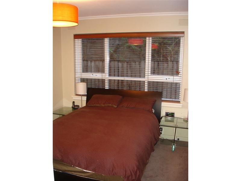 4/52 Canterbury Road, Middle Park VIC 3206