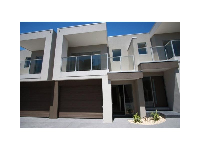 8/422 Station Street, Bonbeach VIC 3196