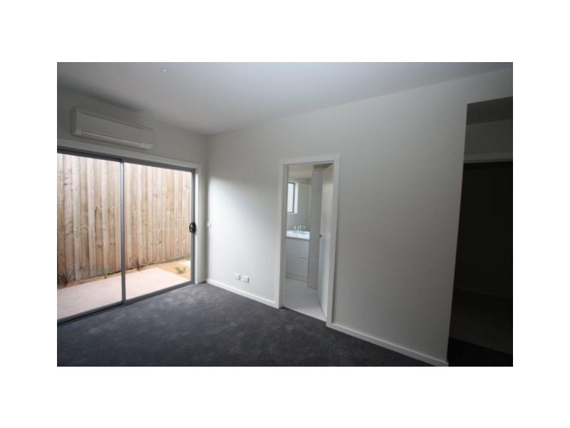 8/422 Station Street, Bonbeach VIC 3196
