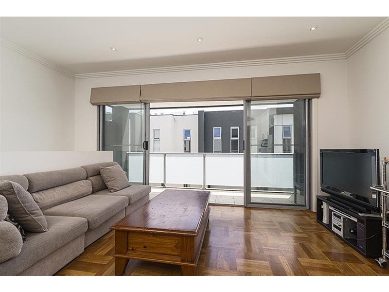 17/293 Hawthorn Road, Caulfield VIC 3162