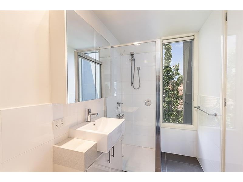 17/293 Hawthorn Road, Caulfield VIC 3162