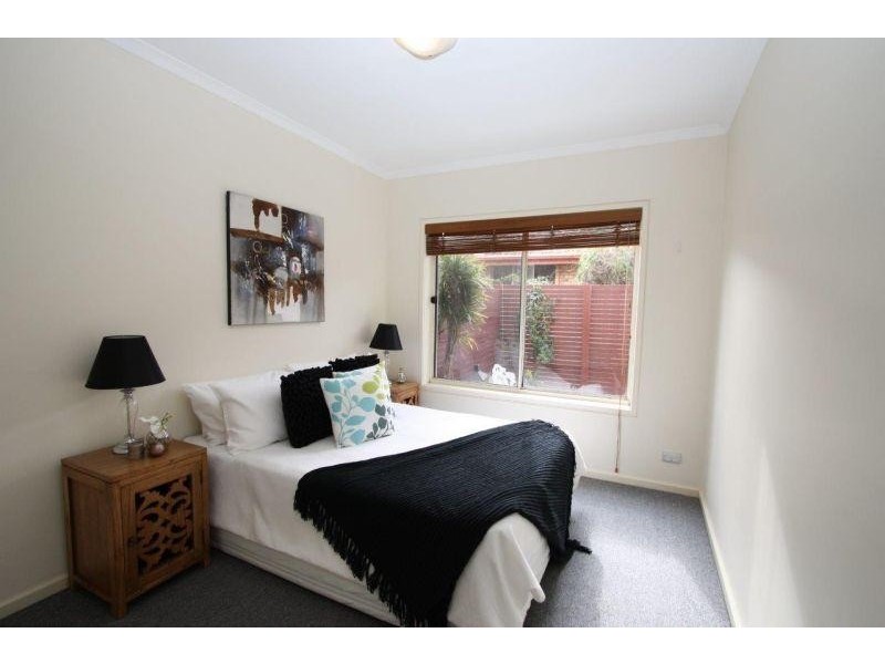 3/807 Sydney Road, Coburg North VIC 3058