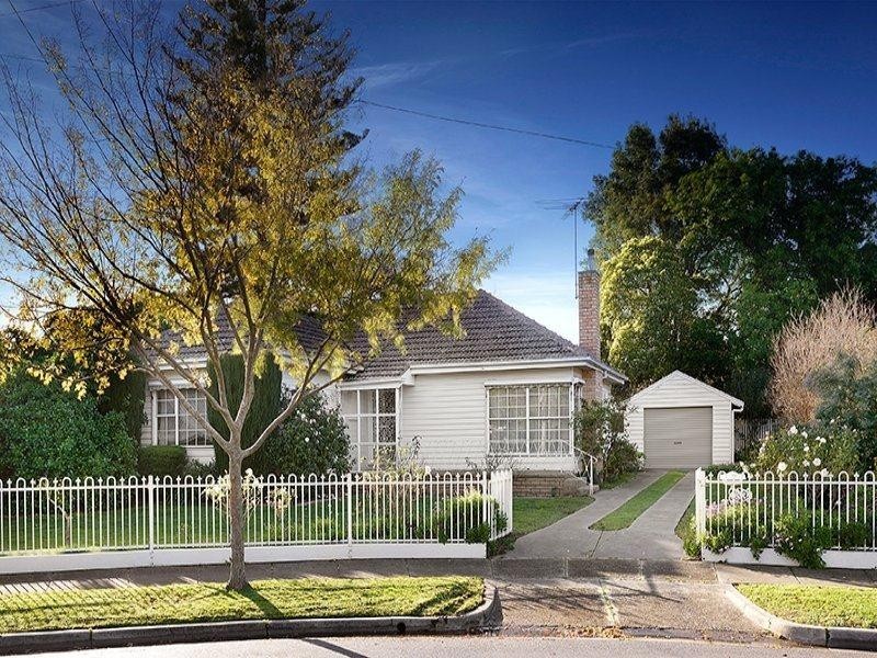 3 Belvoir Court, Murrumbeena VIC 3163