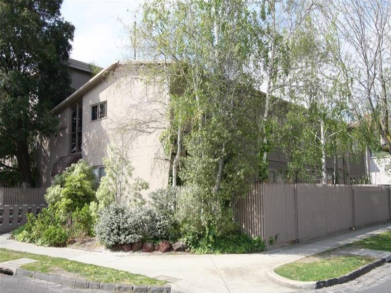 9/13 Lansdowne  Road, St Kilda East VIC 3183