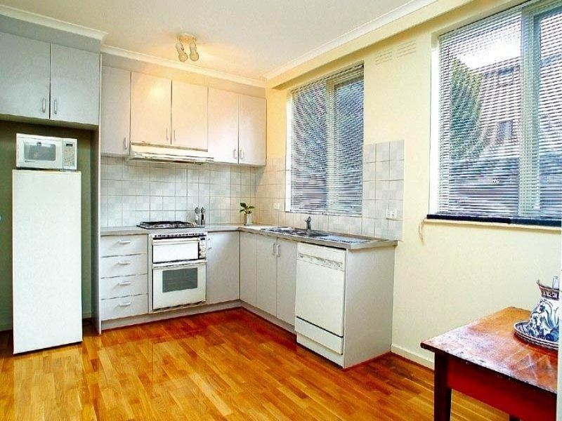 9/13 Lansdowne  Road, St Kilda East VIC 3183