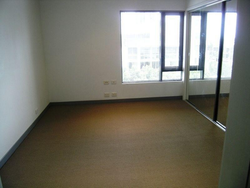 401/68 River Esplanade, Port Melbourne VIC 3207